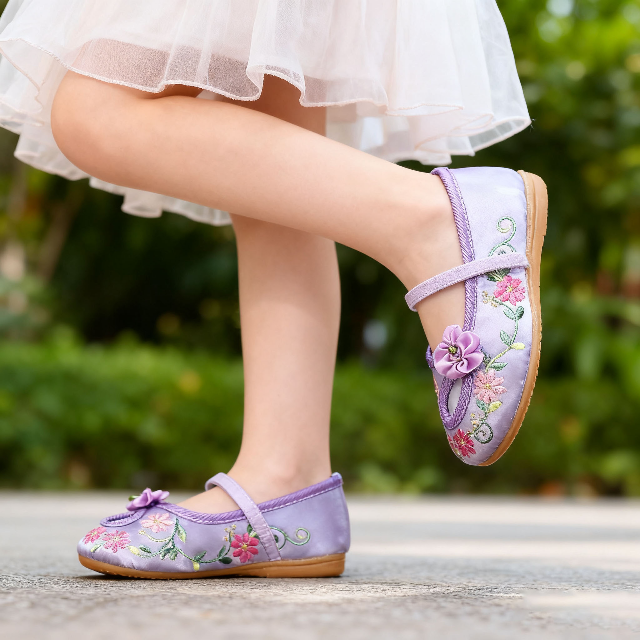 Embroidery Rose - Retro Baletki dla Dzieci z Haftem,