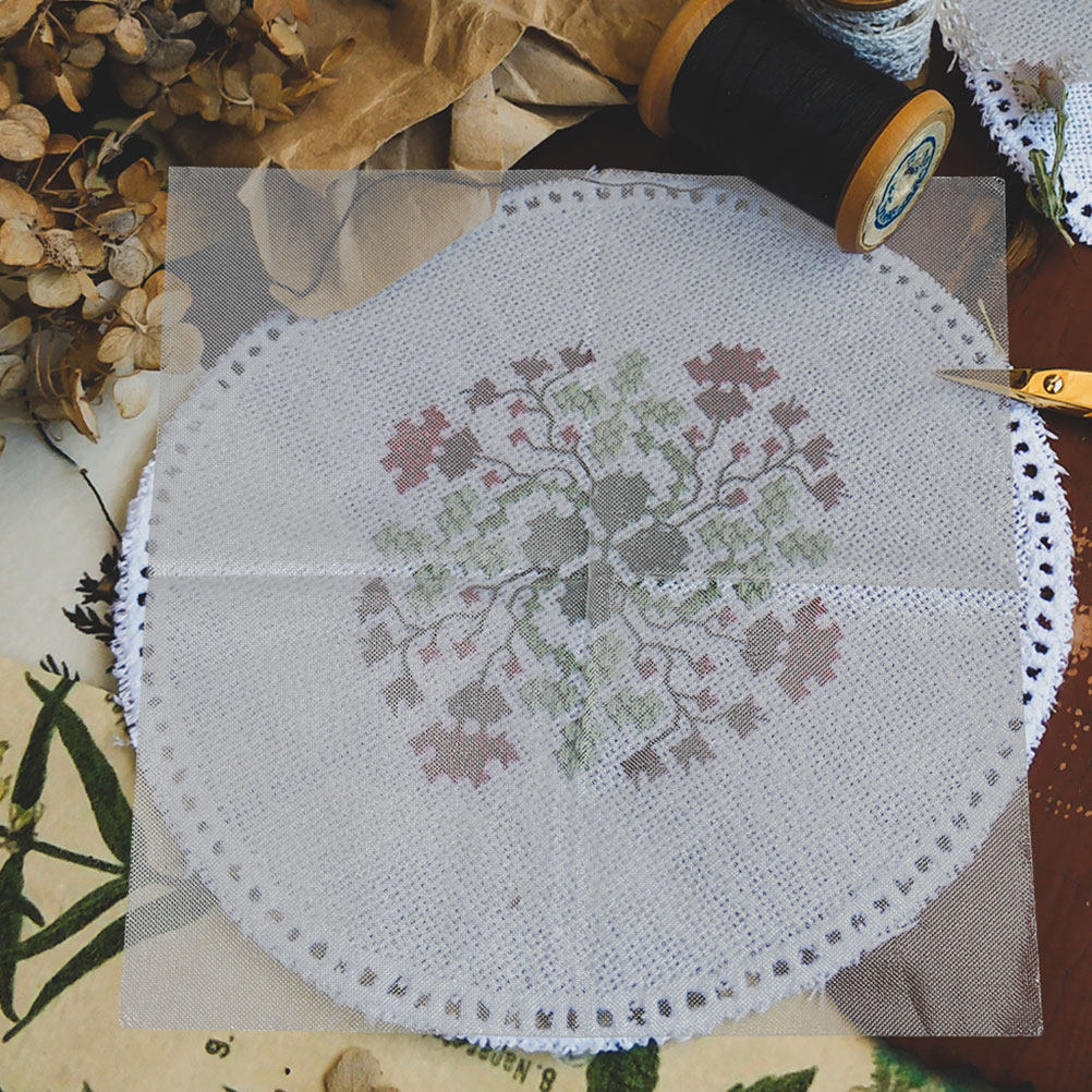 Embroidery Kit Set - Zestaw 8 sztuk papieru do haftu