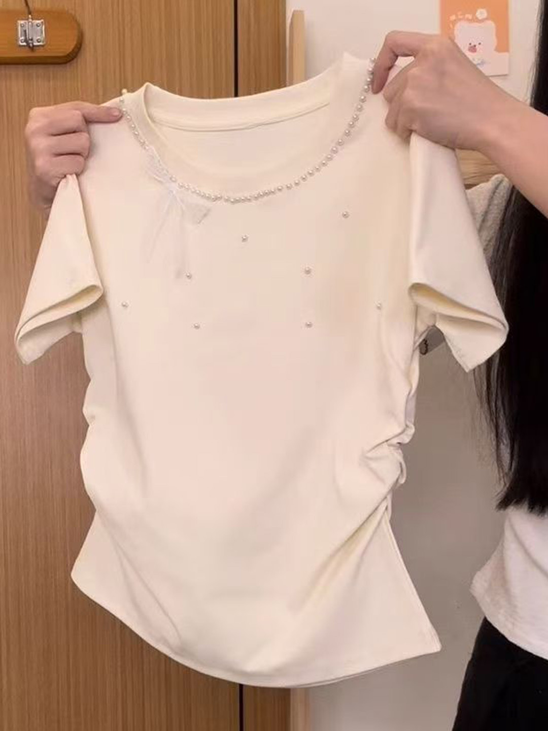 Koreańska koszulka damska z kr – Embroidery Knot recenzja i cena