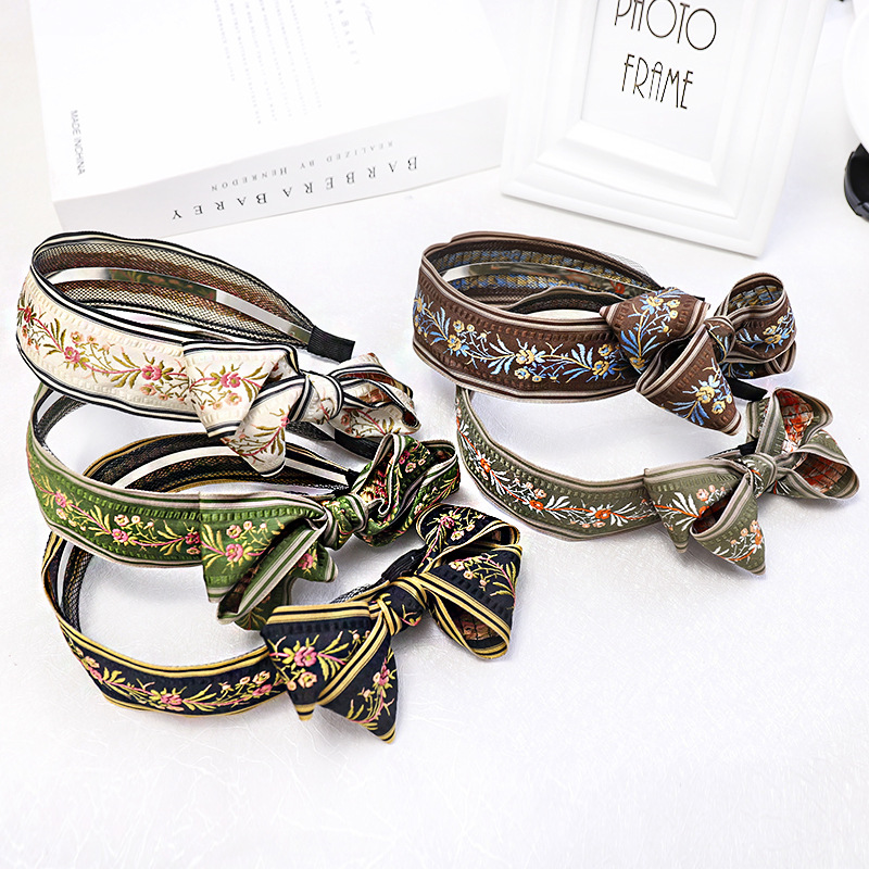 Wykwintny Retro etniczny haft  – Embroidery Knot recenzja i cena