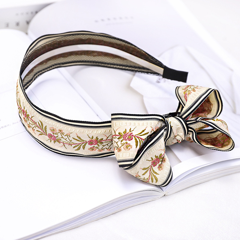 Wykwintny Retro etniczny haft  – Embroidery Knot recenzja i cena