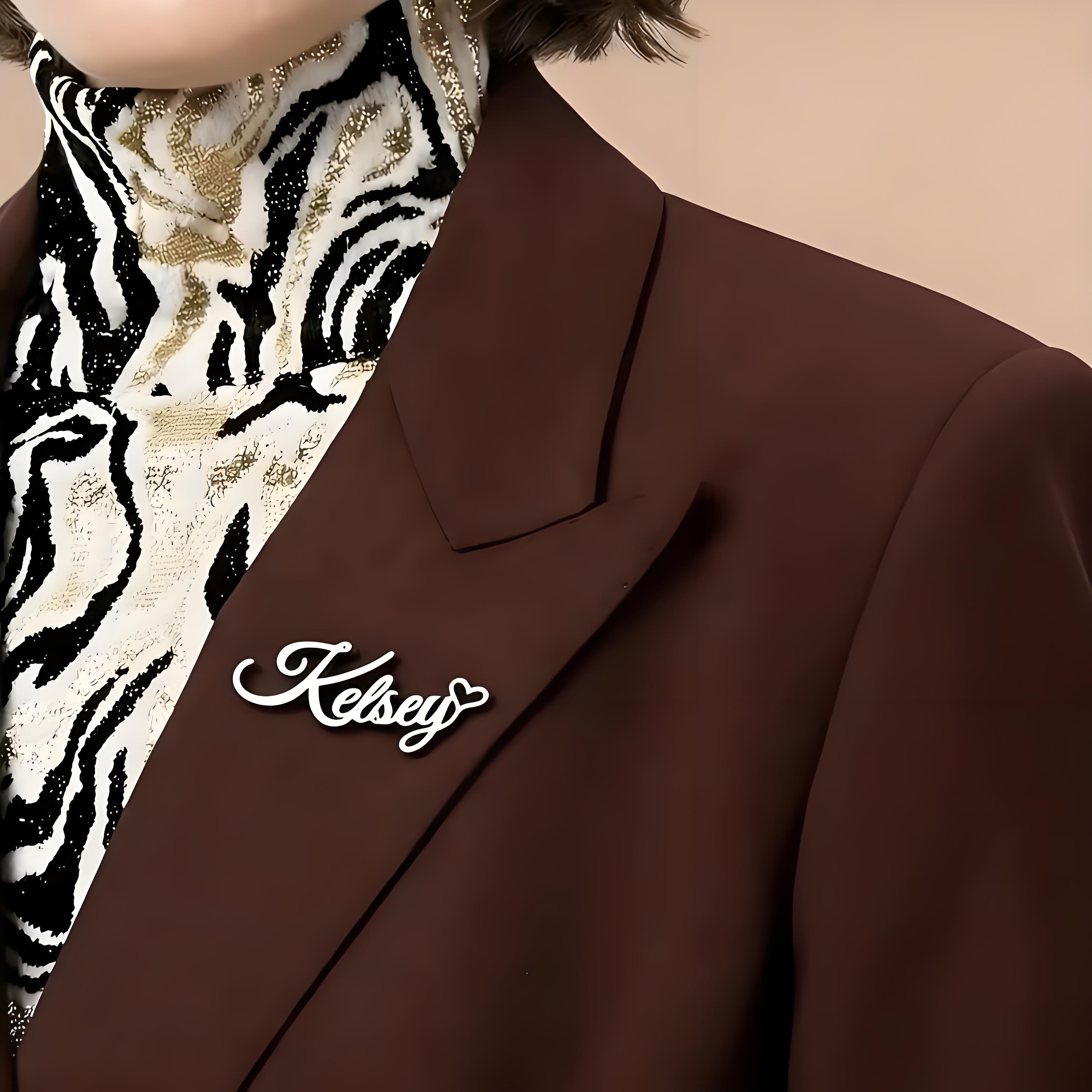 Spersonalizowana przypinka do  – Embroidery Name recenzja i cena