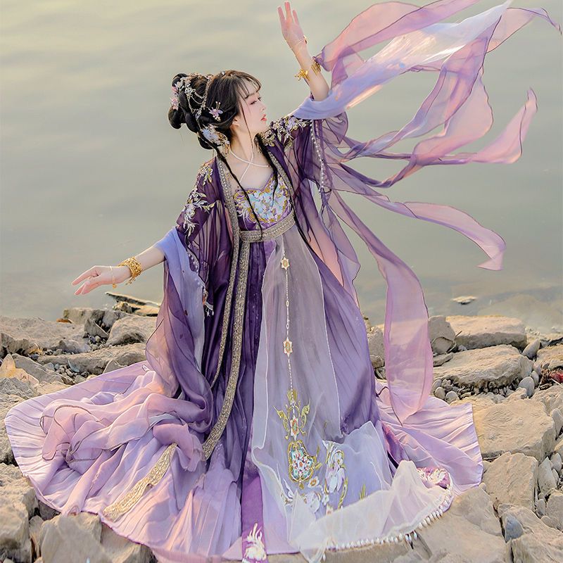 Chińska sukienka Hanfu kobiety – Embroidery Yellow recenzja i cena